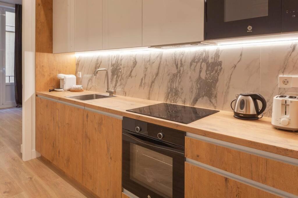 Centro III Calle Carrera De San Jeronimo 3Br 3Bh Madrid Eksteriør bilde
